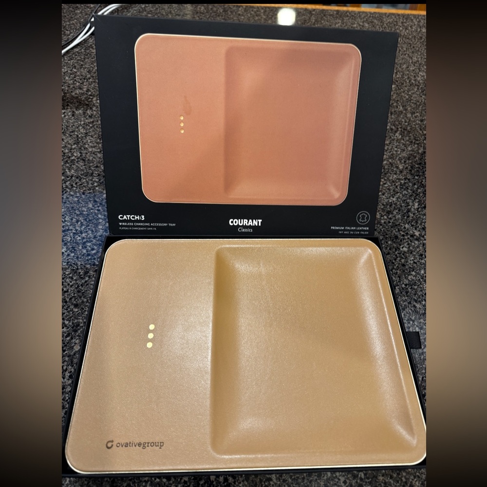 NIB Courant Wireless Charger